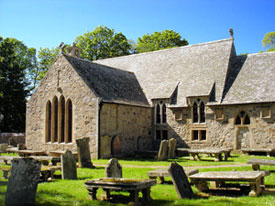 cullen auld kirk graveyard